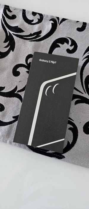 Samsung Galaxy Flip 7 нов, запечатан