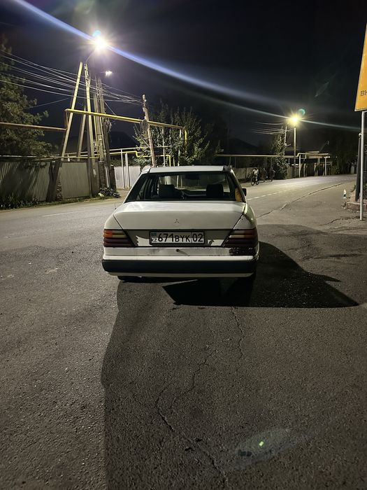 Мерседес Е230 на ходу