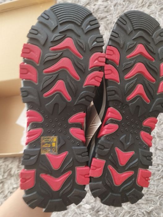 Нови обувки зимни номер 39