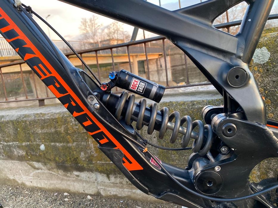 Nukeproof колело