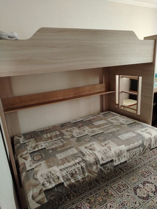 Двухъярусная кровать