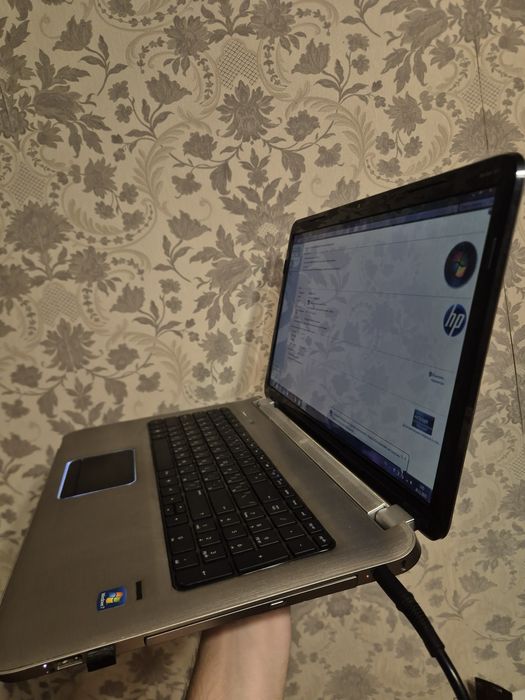 Ноутбук HP Pavillion dv7