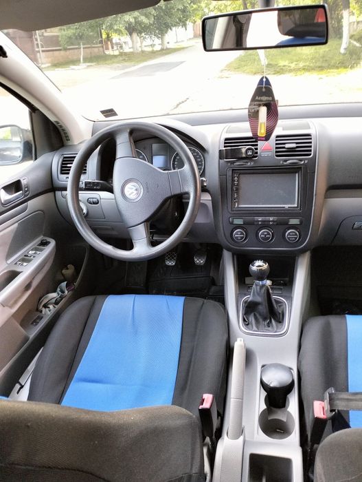 vând golf 5   2005  0758590520