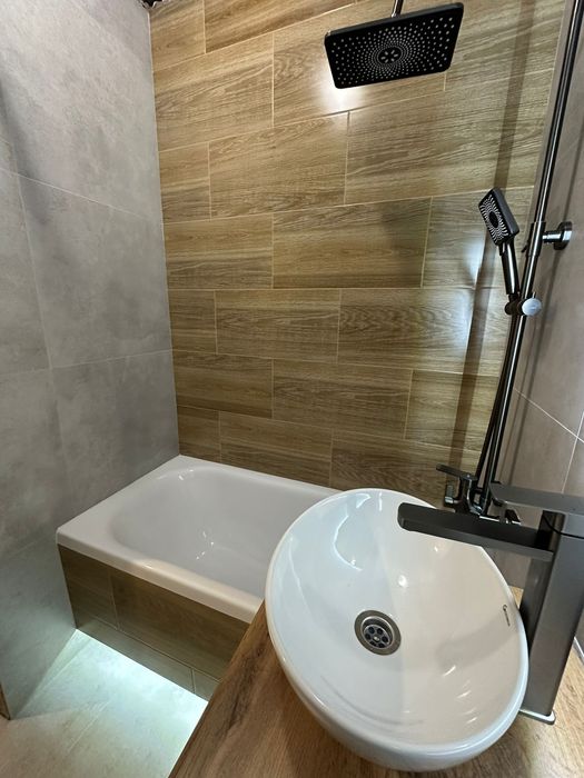 Ремонт ванных комнат с материалами. Кафельщик