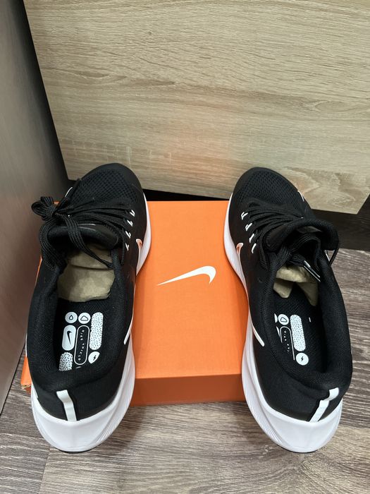 Кроссовки Nike Air Zoom