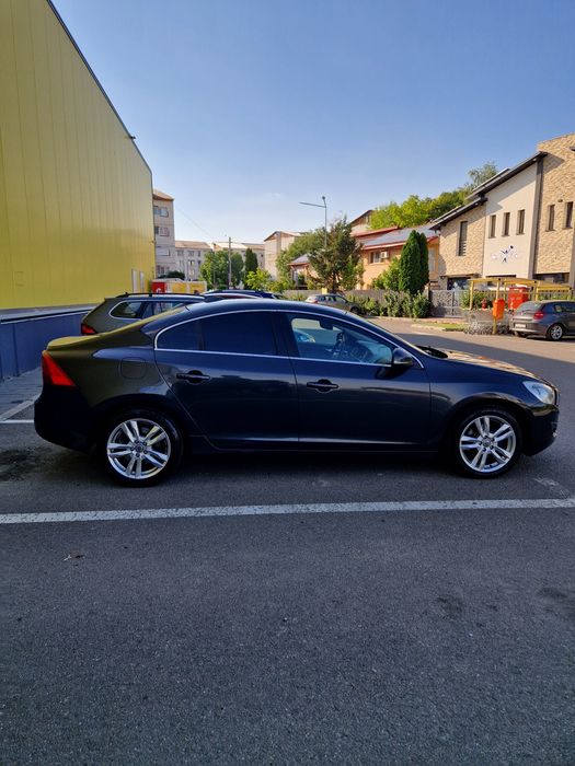 Volvo S60 D3 • Motor 5 Cilindri (Volvo) • Automat • Piele • 183.000 Km