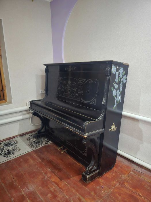 Pianino antikvar 1899