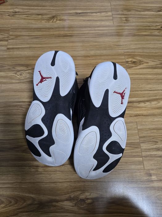 Adidasi jordan originali