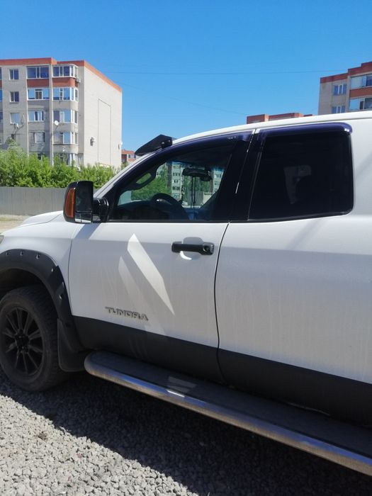 Продам Тойота Тундра