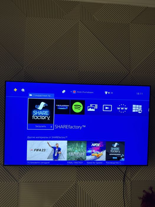 Продам Playstation 4pro 1tb