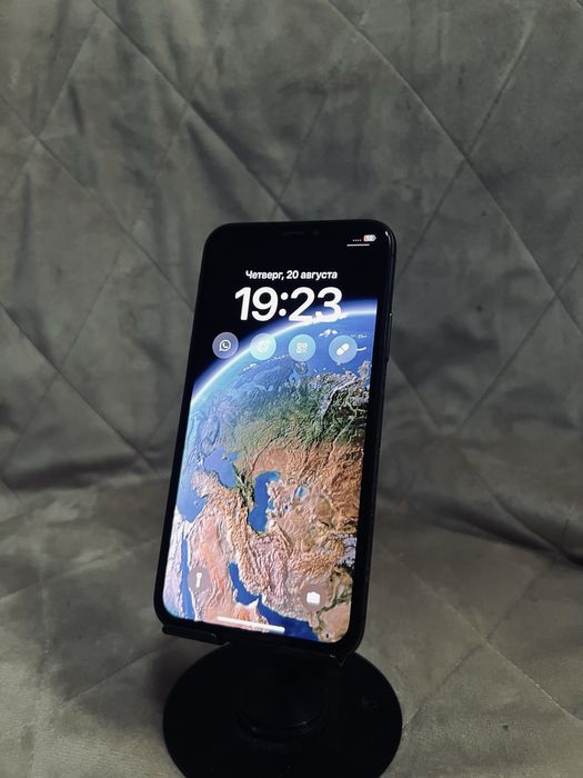 iPhone X в идеальном состоянии