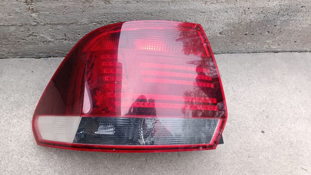 Задний левый фонарь volkswagen polo Ристайлинг