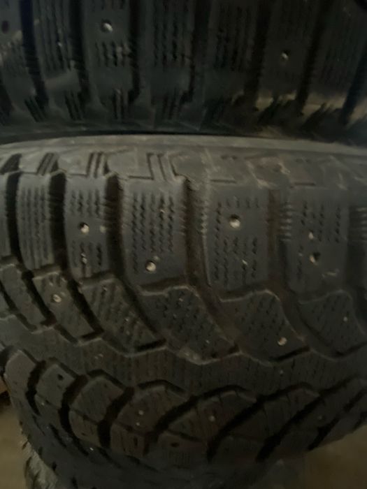 Продам резину R18 225/55