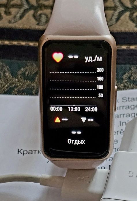 Продам Huawei band 6