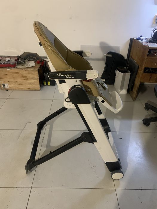 Столик для кормления