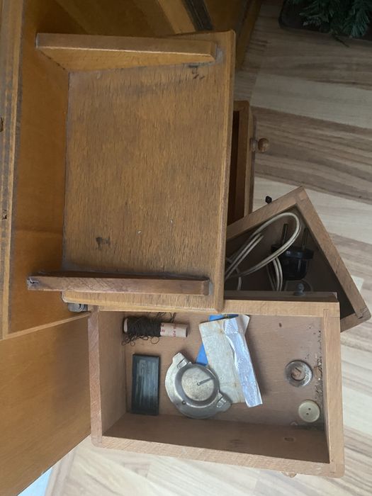 Mașină de cusut ILEANA Cugir (M.M.3) din 1964 – Pachet complet de colecție, cu manual și accesorii