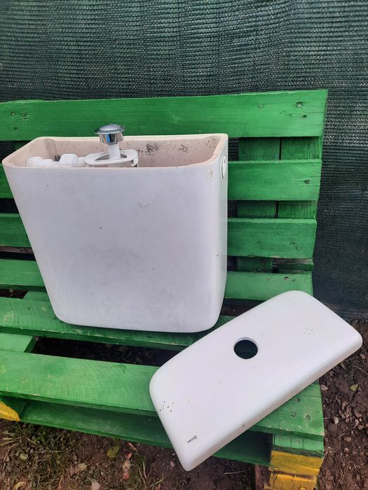 Vînd WC set ca noi.