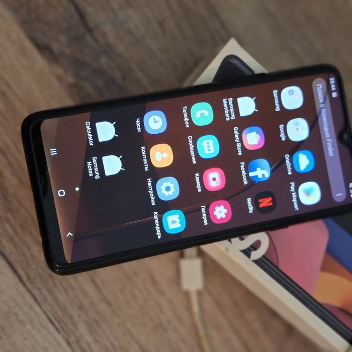 Продам Samsung A20s