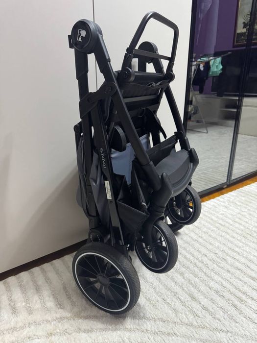 Детская коляска всесезонная  б/у