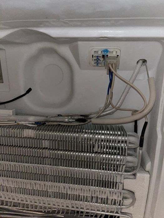 Ремонт холодильников мастер с опытом срочный выезд