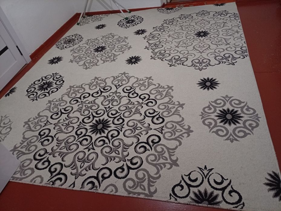 Клем, диван сатылады.