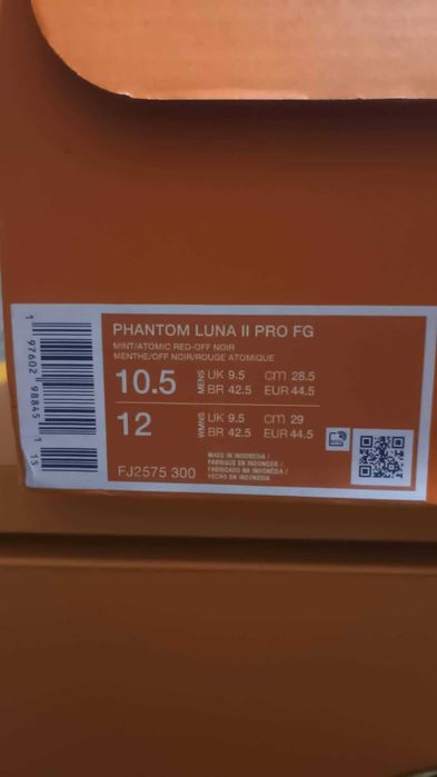 ЧИСТО НОВИ Футболни обувки Nike Phantom Luna II Pro FG размер 44.5