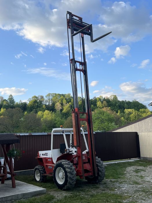 MotoStivuitor MANITOU M230cp Teren Accidentat