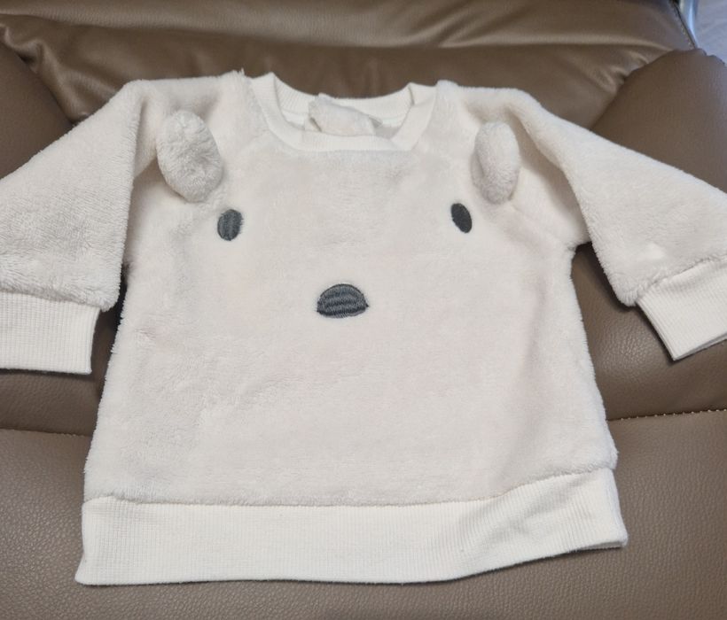 Продавам бебешки дрешки