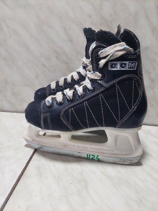 Patine 1124 hochei hockey CCM marime 31 ( 20,5 cm)
