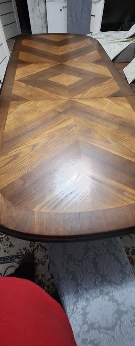 Продам дубовый стол
