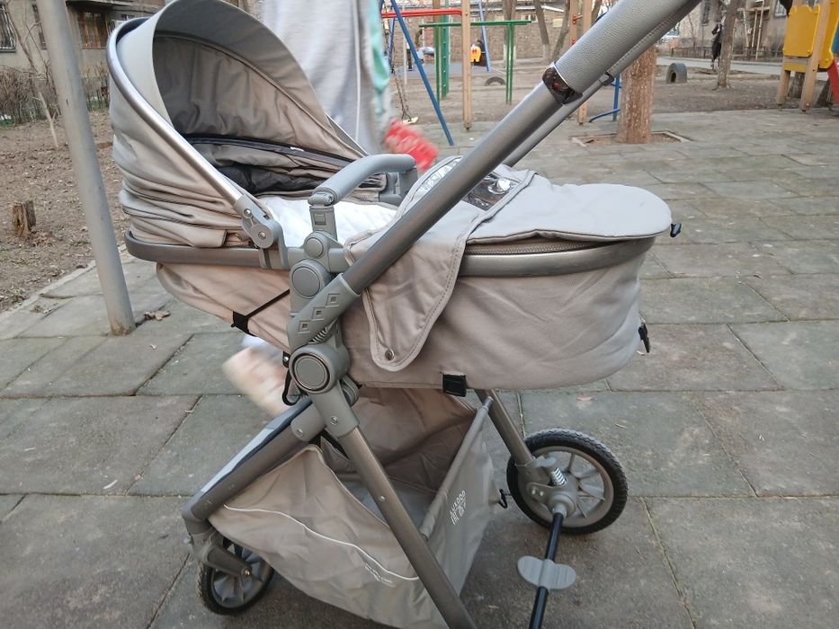 Коляска .  2 в 1
