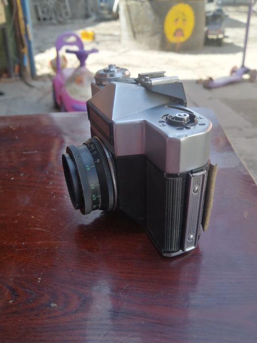 Фотоаппарат СССР зенит е