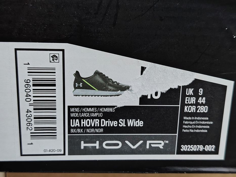 Продам кроссовки UNDER ARMOUR оригинал