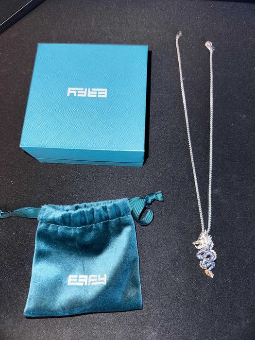 Pandantiv Dragon Effy Safari din argint sterling și aur de 18K cu safir, 0,71 carate totale (TCW) – Argint sterling & aur de 18K / N/A