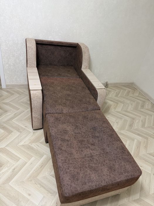 Продам Диван с креслом
