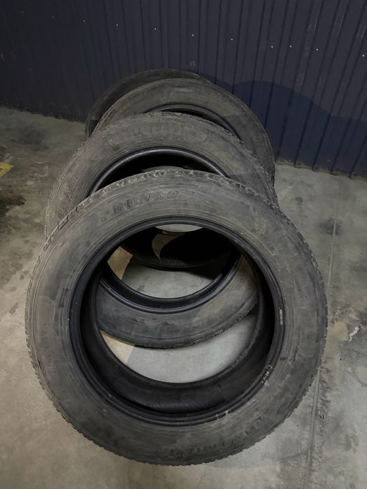 Продам комплект шин R20