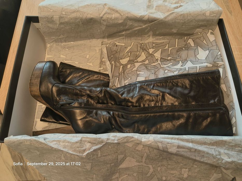 Продавам дамски ботуши естествена кожа Miss Sixty