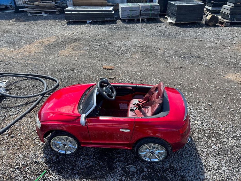 Игровые машинки.