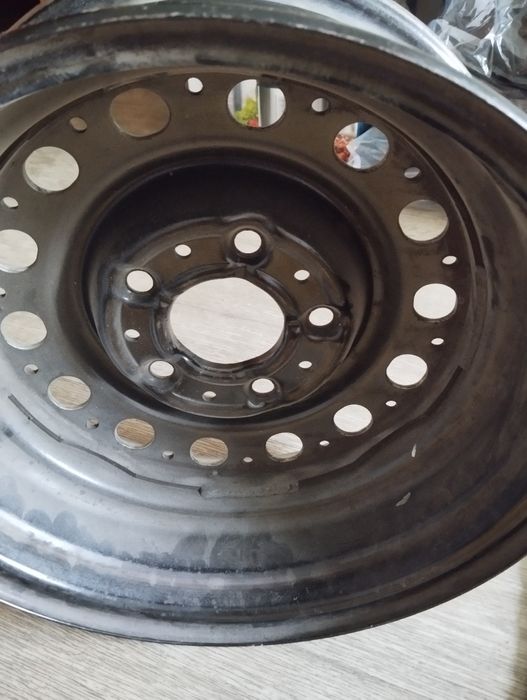 Продам оригинальный стальной диск BMW R14 (1шт)