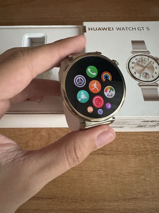 Huawei Watch GT 5 часы