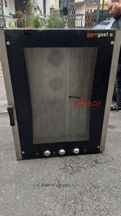 Cuptor pizza electric, la 380v, cu samota, stare buna, 4+4 pizza