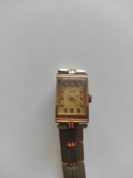 Стари дамски часовници - Луч, Рина