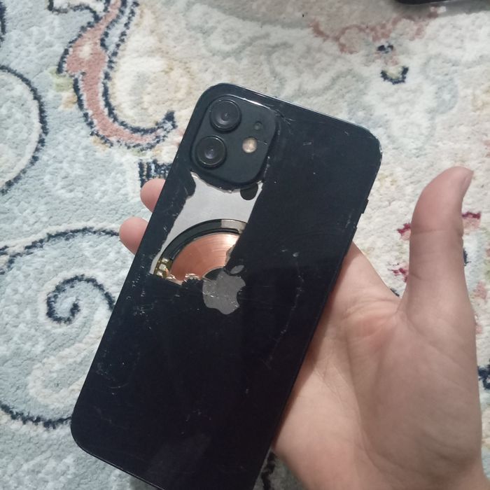Продам айфон 12 или обмен