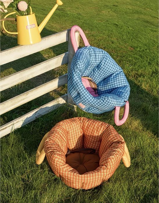 Переноска лежанка для собак и кошек