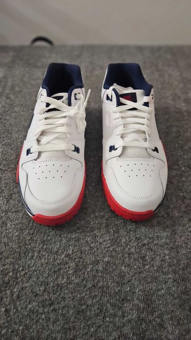 Продавам НОВИ маратонки NIKE Cross Trainer Low размер 42.5 size 9