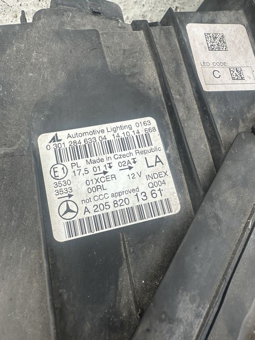 Фарове Mercedes C class W205 фар ляв десен мерцедес ц класа в205