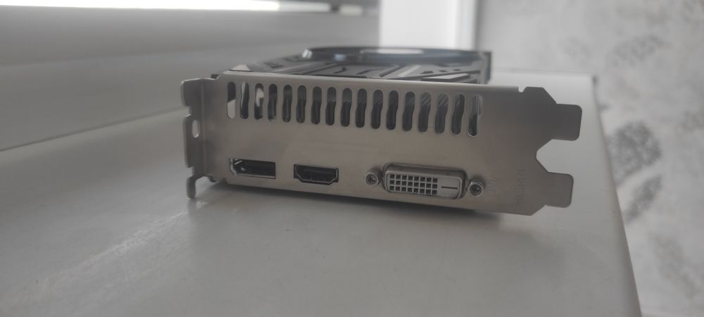 Видеокарта AMD RX550-4G D5
