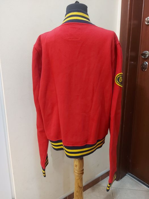 Нов суитшърт за момиче или жена