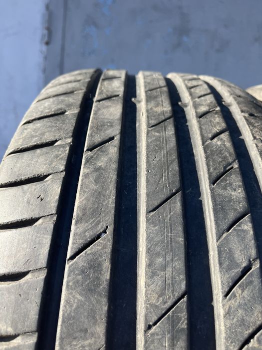 2 бр. летни гуми 245/45/19 Kumho 5,5 mm DOT 5116