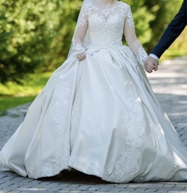 Продаю свадебное платье